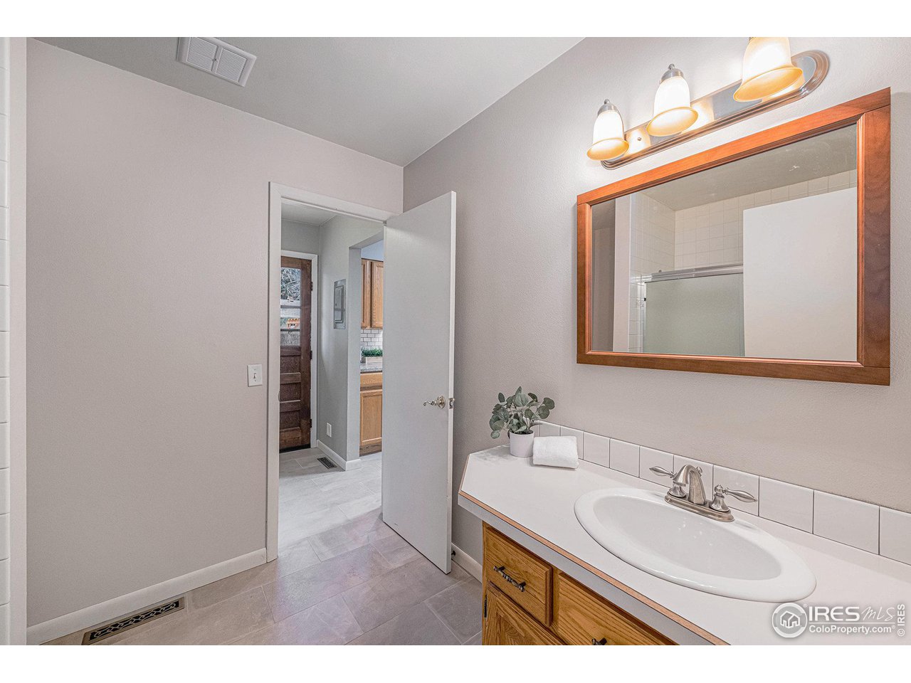 208 East Swallow Road Fort Collins, CO 80525 - Photo 24 of 36 Gallery Image 24