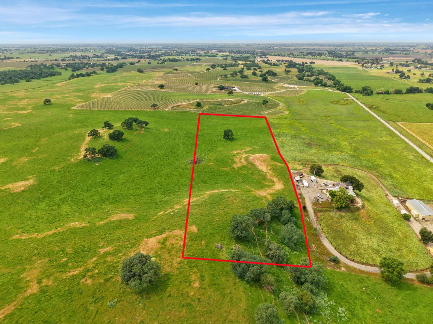 22601 North Johnson Road Clements, CA 95227 - Photo 2 of 39 a view of a city