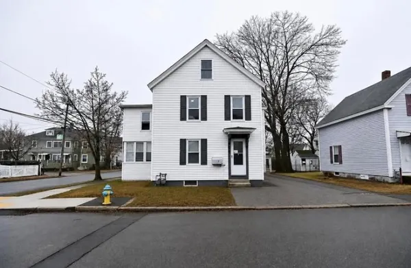 $2,600 | 51 Blossom Street, Unit 2, Nashua, NH 03060