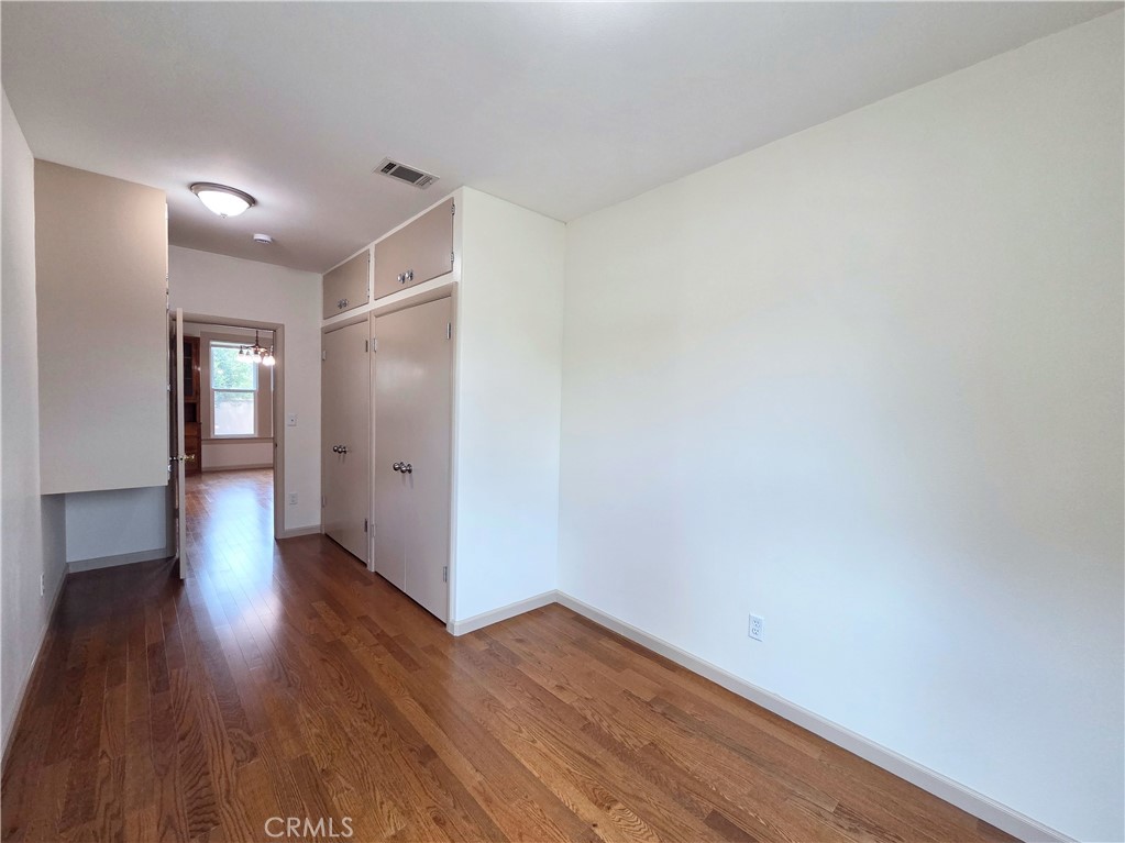 9497 Foster Road Downey, CA 90242 - Photo 12 of 33 Gallery Image 12
