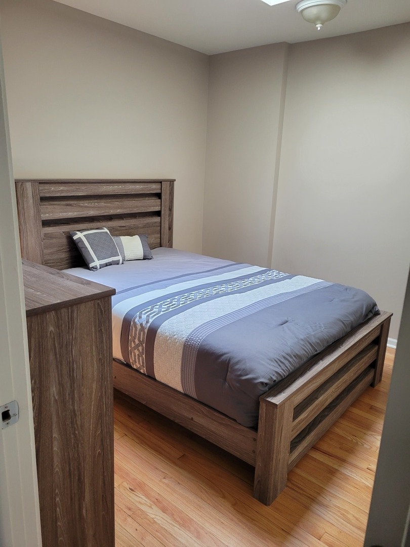 29 East Burlington Street, Unit 2 Riverside, IL 60546 - Photo 6 of 11