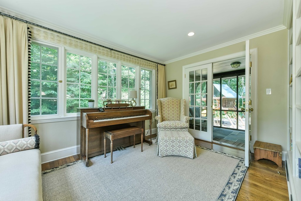 17 Croftdale Road Newton, MA 02459 - Photo 16 of 28