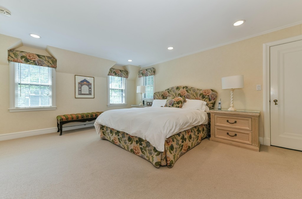17 Croftdale Road Newton, MA 02459 - Photo 17 of 28