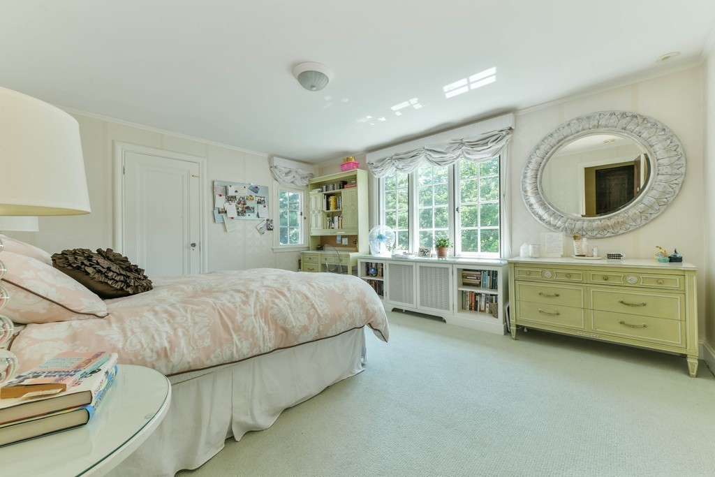 17 Croftdale Road Newton, MA 02459 - Photo 22 of 28