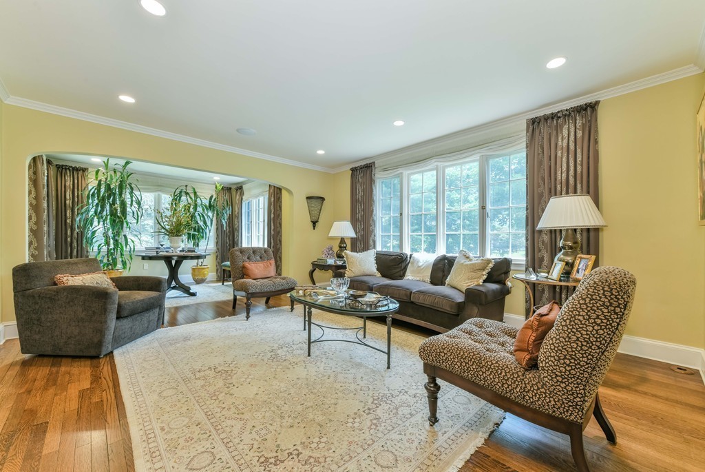 17 Croftdale Road Newton, MA 02459 - Photo 7 of 28