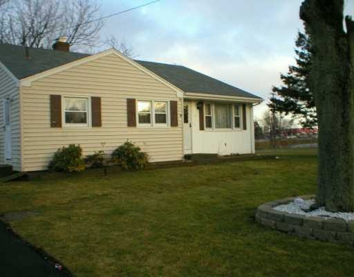 12 Pocono Road Middletown, RI 02842 - Photo 1 of 1 Exterior Front.