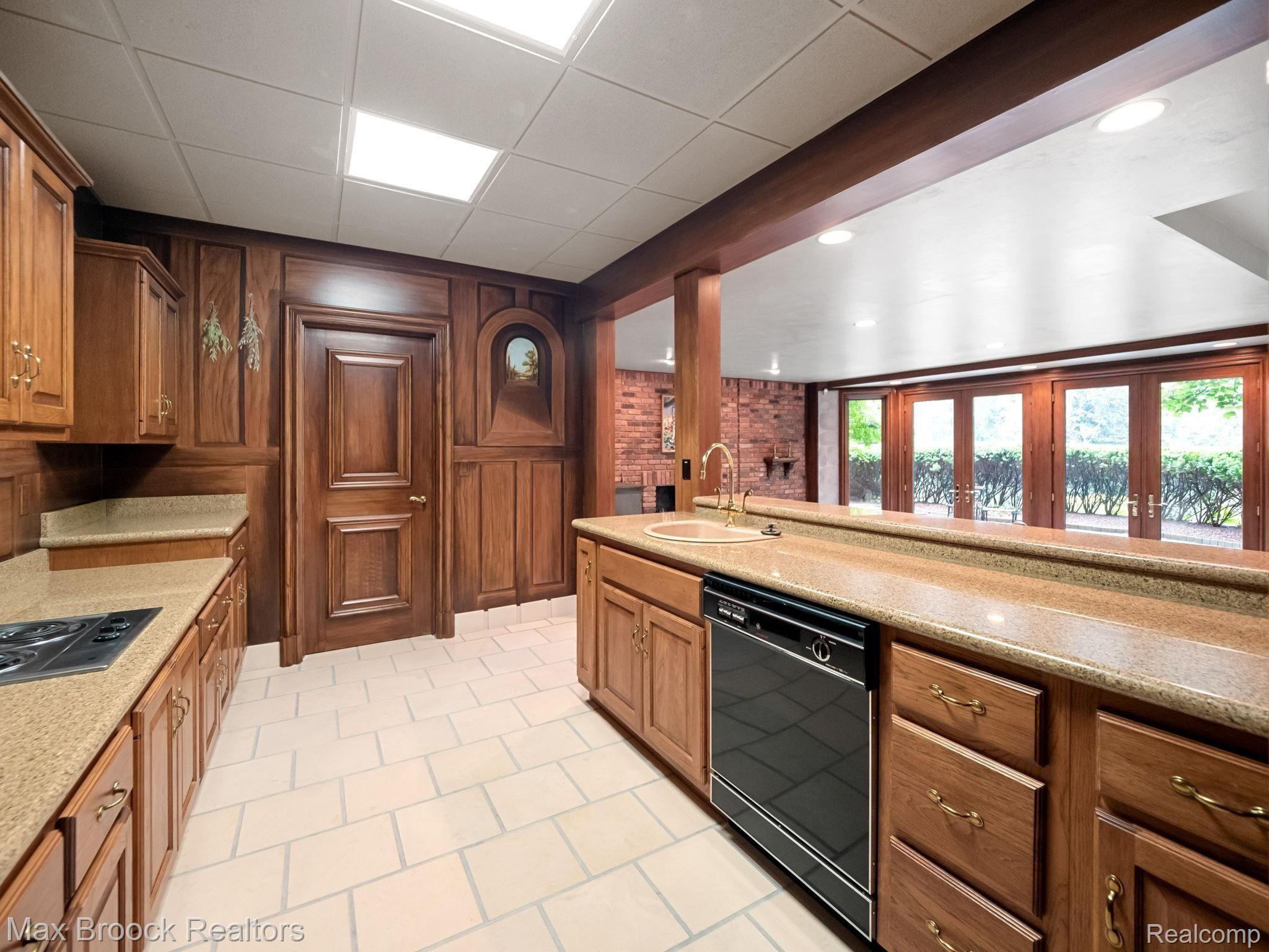 694 Rudgate Road Bloomfield Hills, MI 48304 - Photo 66 of 85 37-web-or-mls-P3788160.jpg