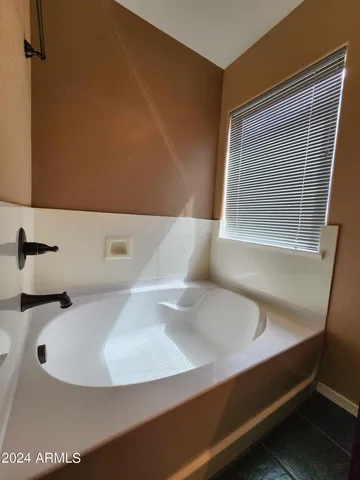 $1,595 | 40443 West Helen Court, Maricopa, AZ 85138