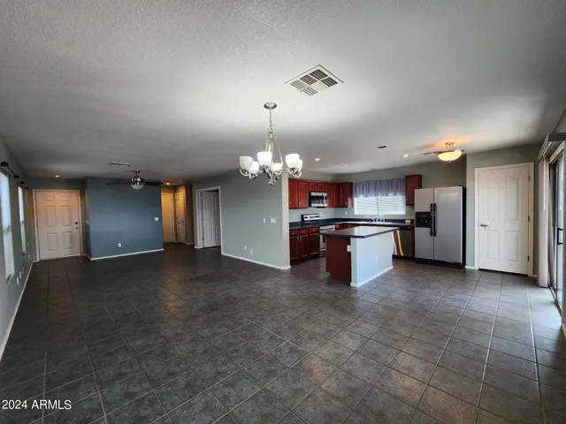 $1,595 | 40443 West Helen Court, Maricopa, AZ 85138