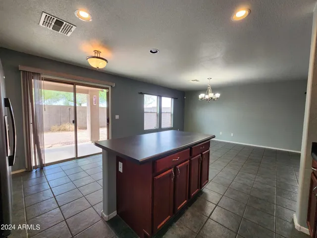 $1,595 | 40443 West Helen Court, Maricopa, AZ 85138