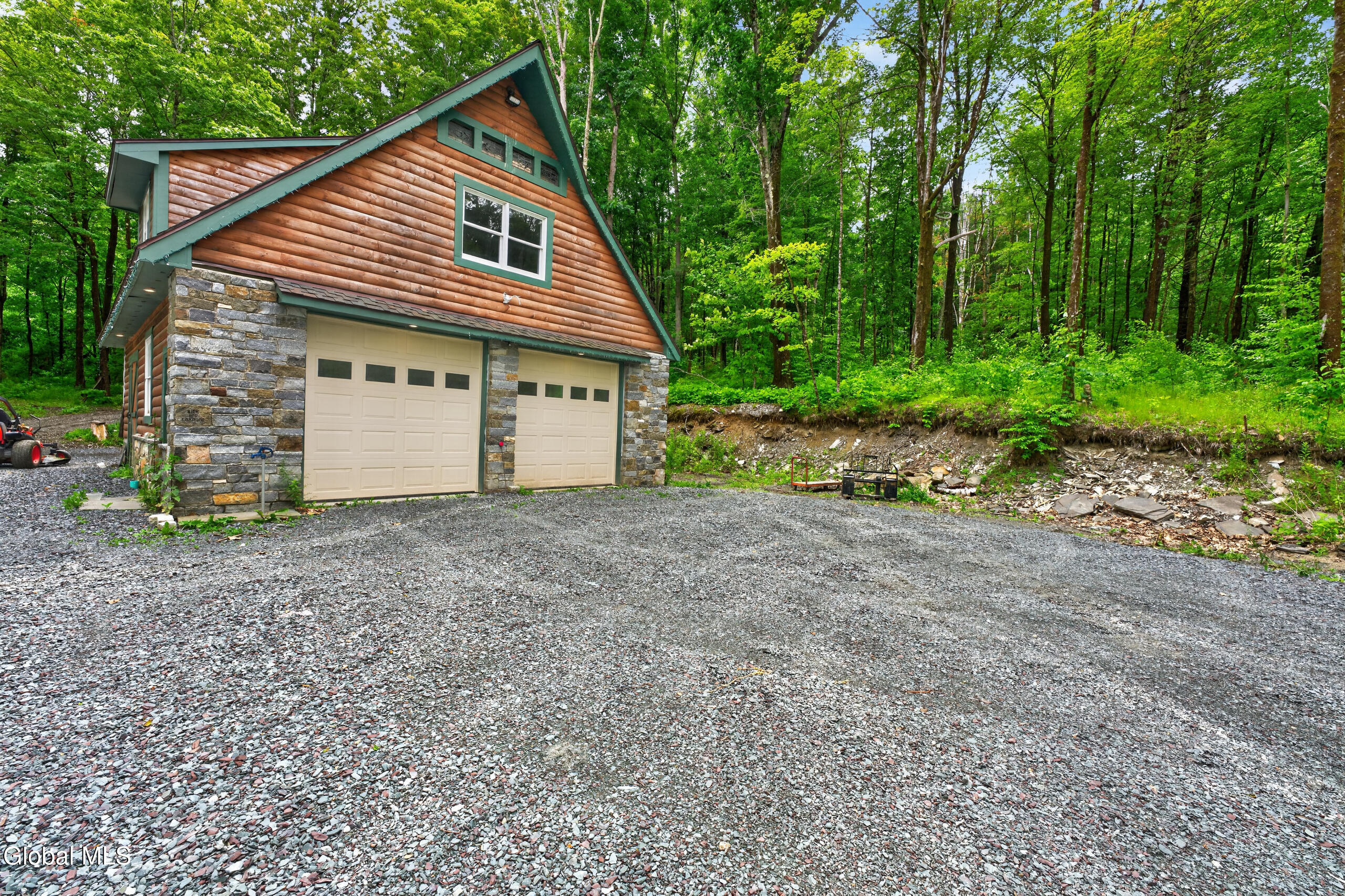 2439 County Rte 5 New Lebanon, NY 12125 - Photo 49 of 59 10 Garage 1