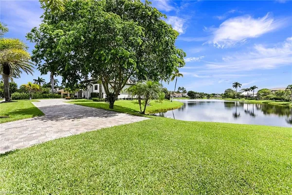 a view of a lake with houses