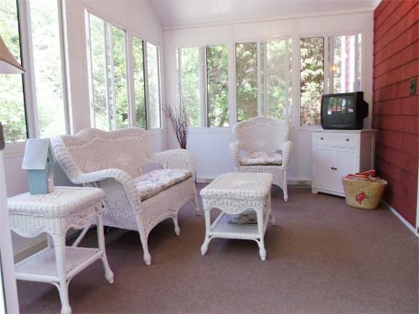 12 Freeman Road Salem, MA 01970 - Photo 12 of 23 Gallery Image 12