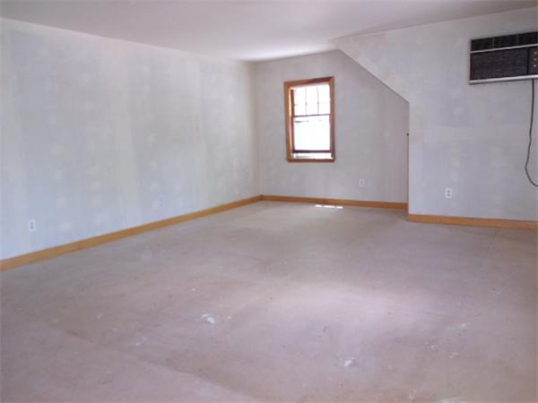 12 Freeman Road Salem, MA 01970 - Photo 15 of 23 Gallery Image 15
