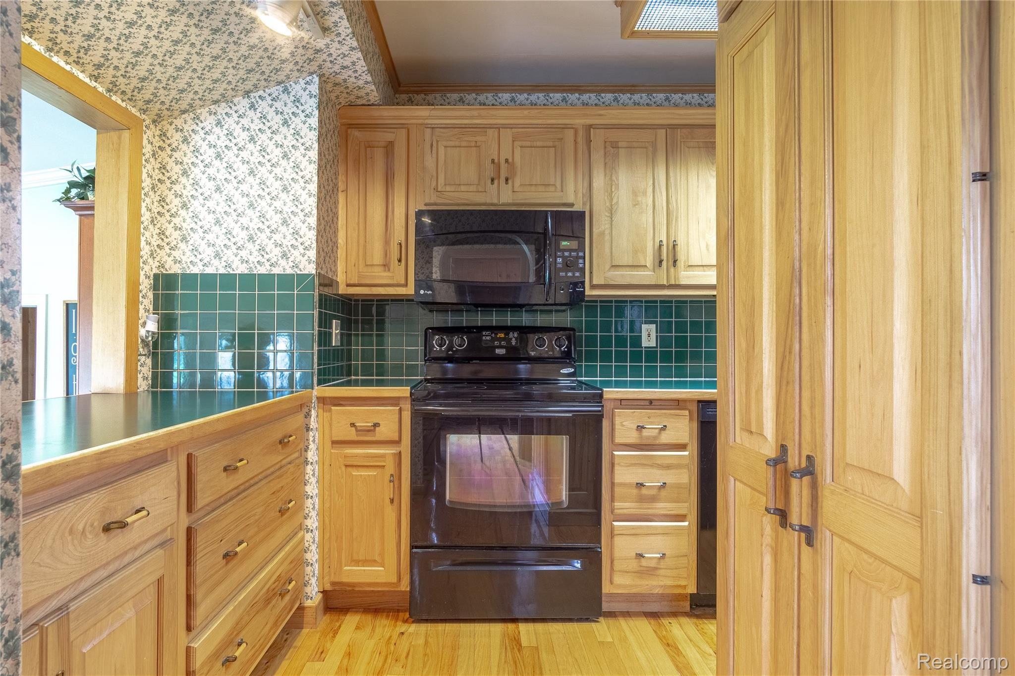 11014 North Clio Road Clio, MI 48420 - Photo 7 of 22 Interiors (5 of 37).jpg