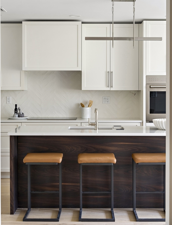 20 Kinmonth Road, Unit 308 Newton, MA 02468 - Photo 15 of 26