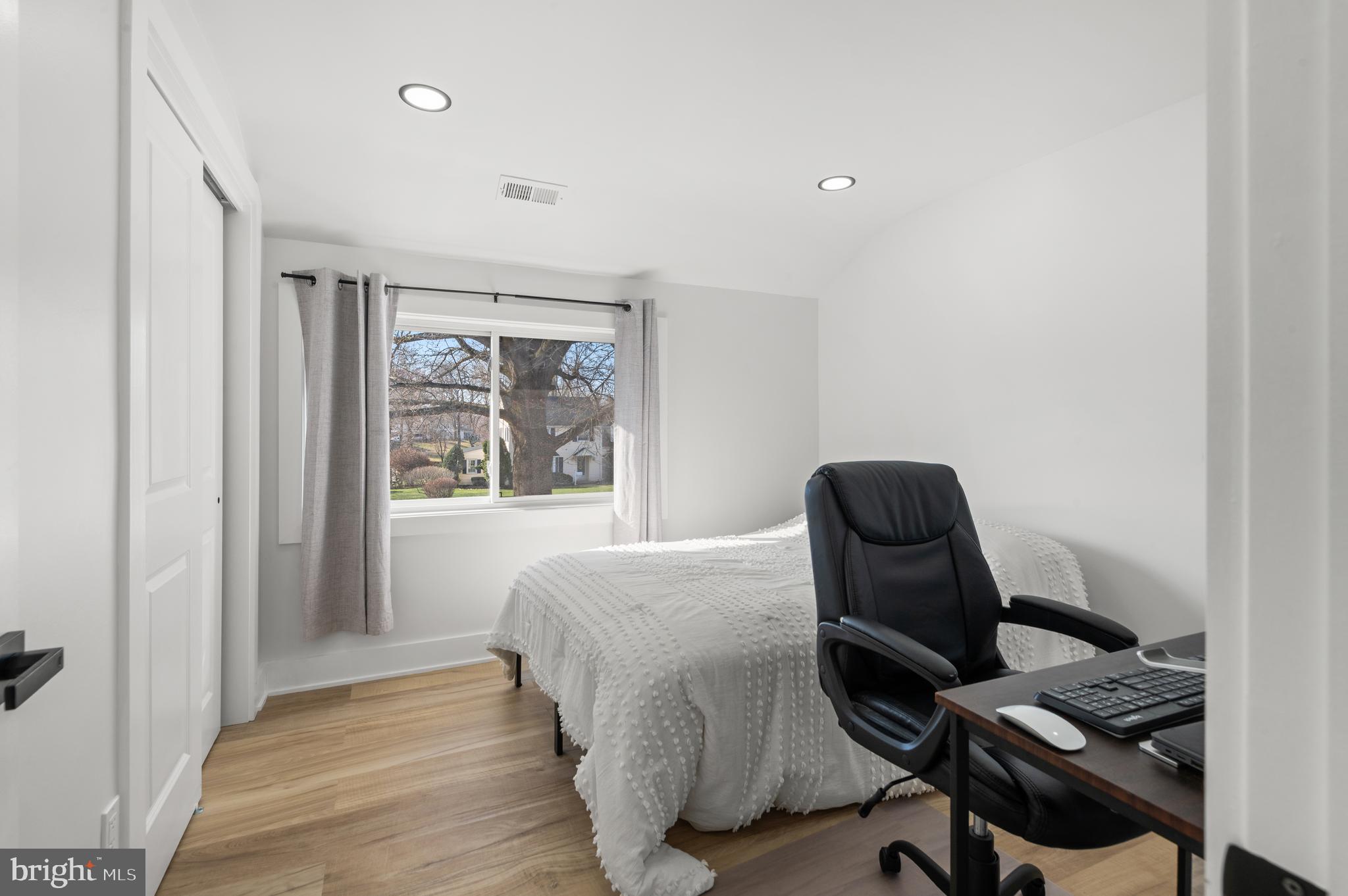 549 Austin Drive Fairless Hills, PA 19030 - Photo 17 of 26 Gallery Image 17