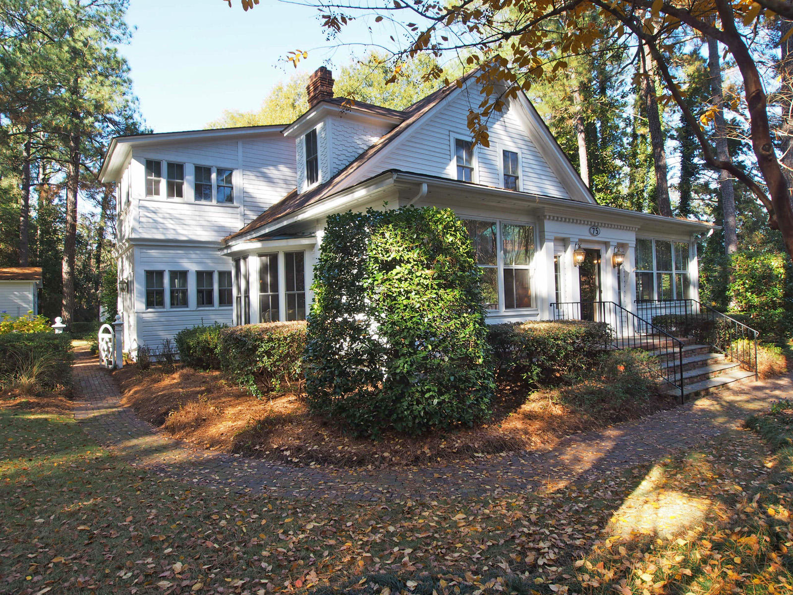 75 Cherokee Road Pinehurst, NC 28374 - Photo 13 of 77 front5
