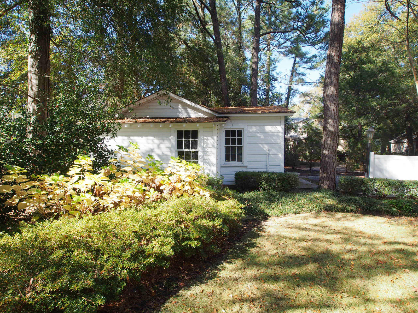 75 Cherokee Road Pinehurst, NC 28374 - Photo 15 of 77 garage1