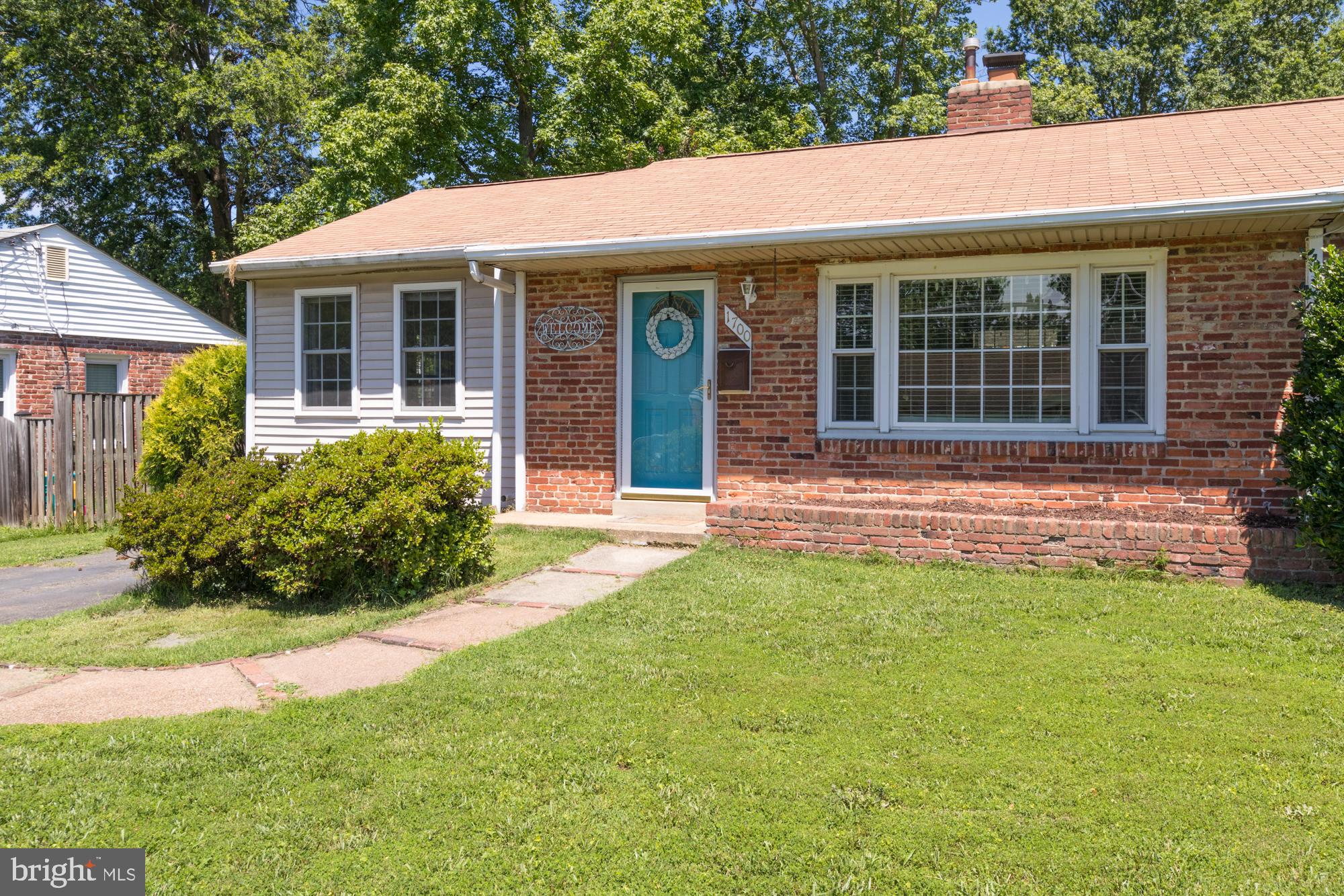 1700 Shenandoah Road Alexandria, VA 22308 - Photo 3 of 33
