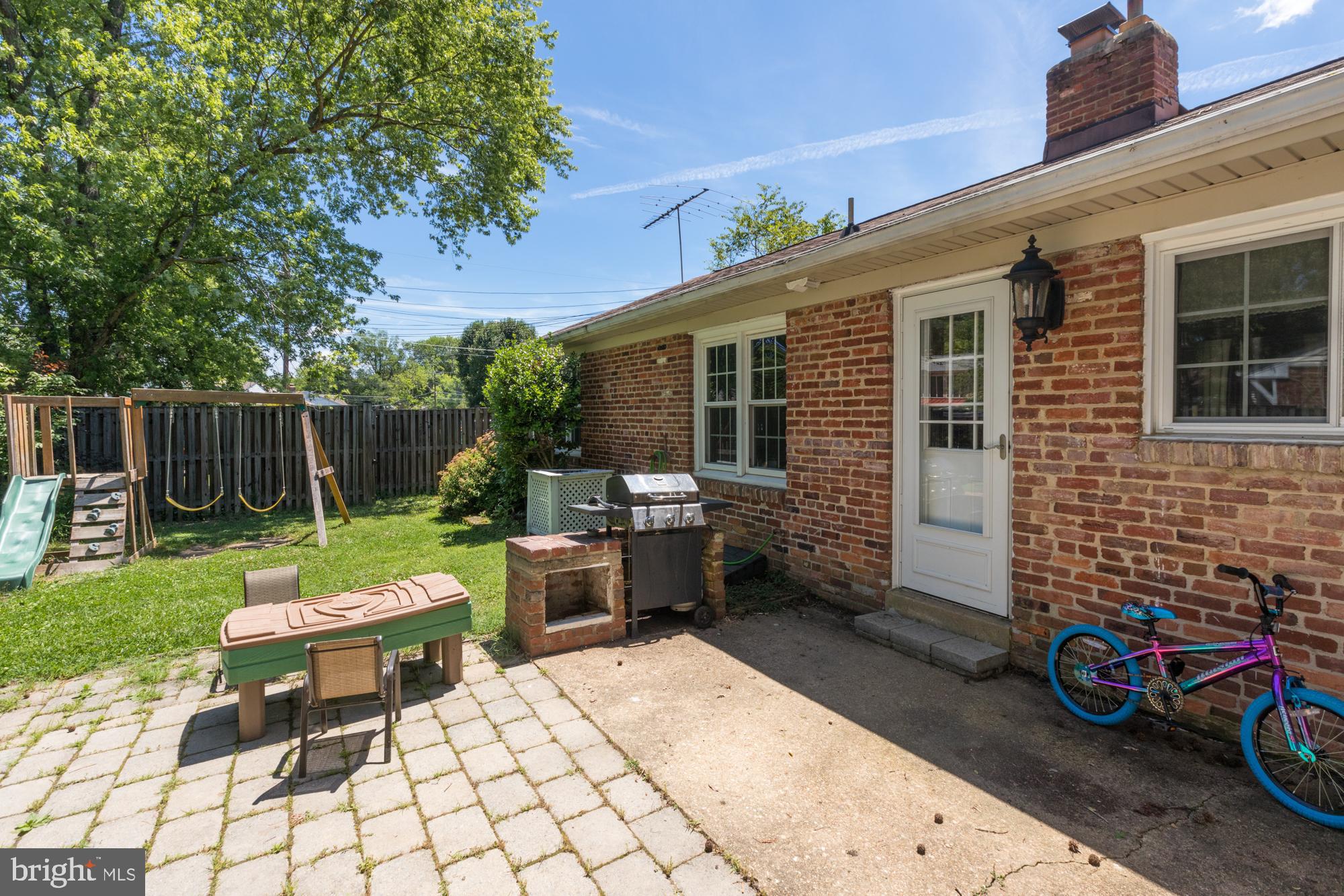 1700 Shenandoah Road Alexandria, VA 22308 - Photo 29 of 33