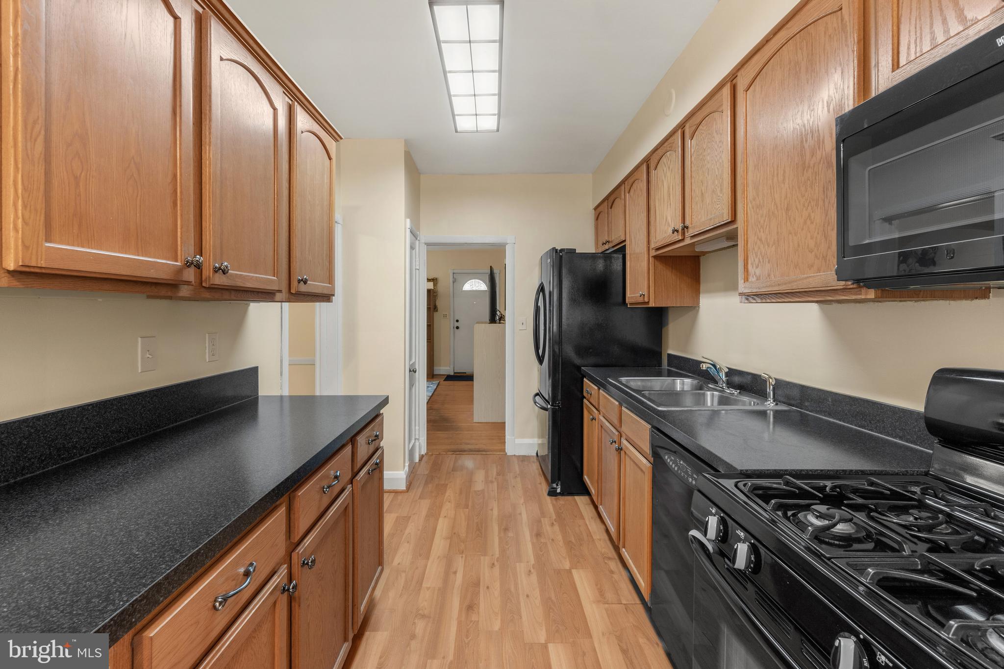 227 Westowne Road Baltimore, MD 21229 - Photo 7 of 18 Kitchen