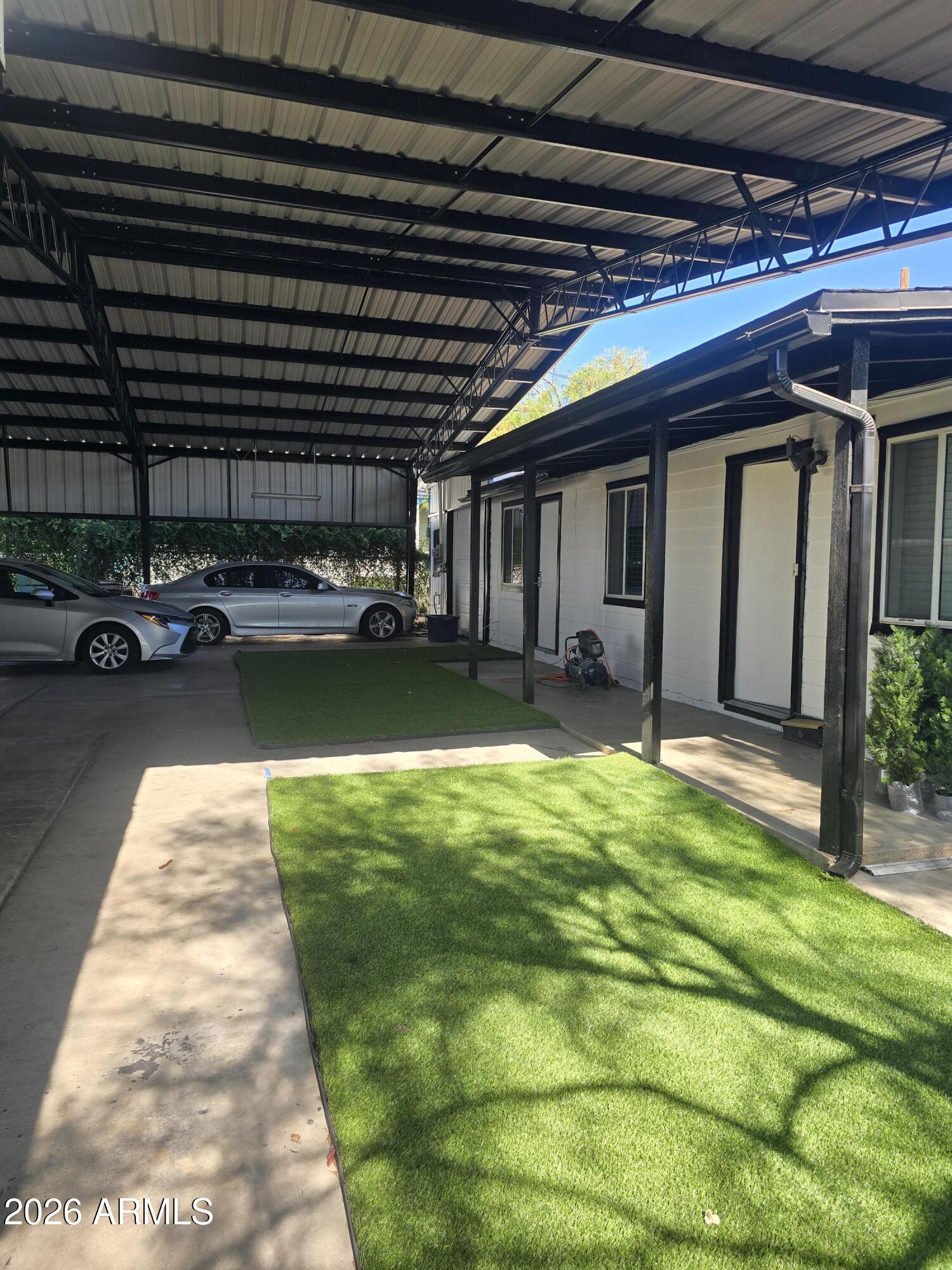746 West Coolidge Street Phoenix, AZ 85013 - Photo 11 of 29 Highland Carport