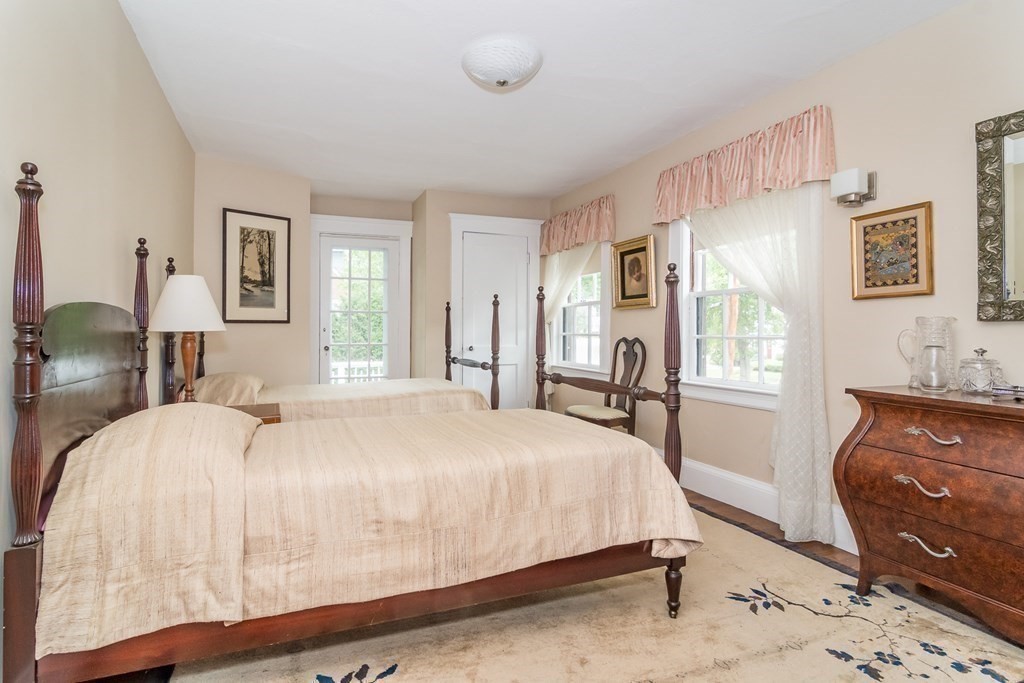 33 Risley Road Newton, MA 02465 - Photo 17 of 28