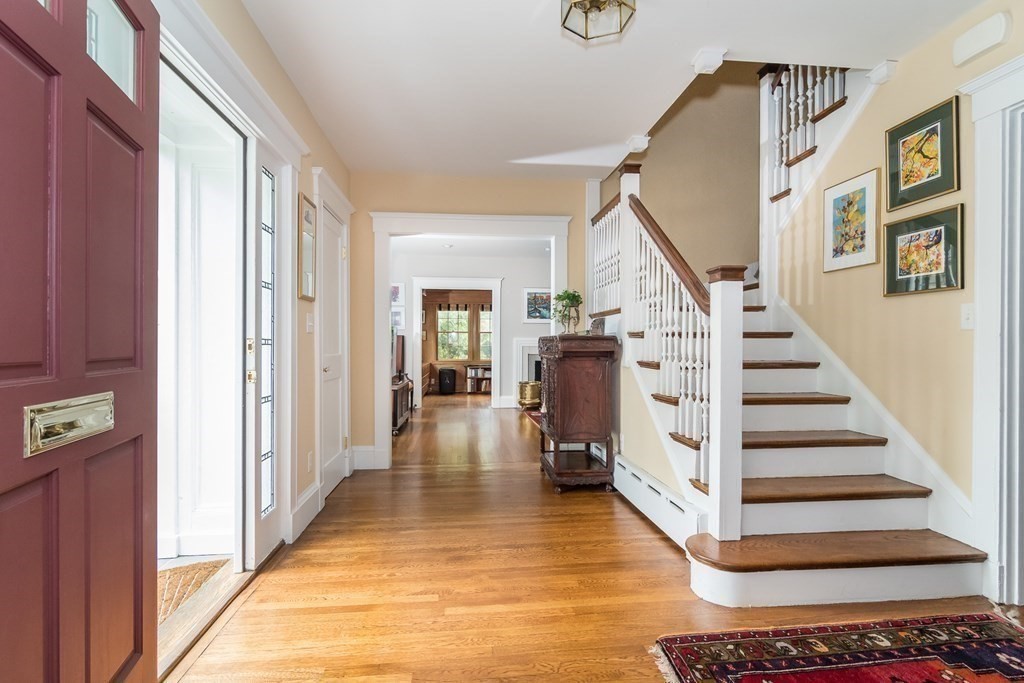 33 Risley Road Newton, MA 02465 - Photo 3 of 28