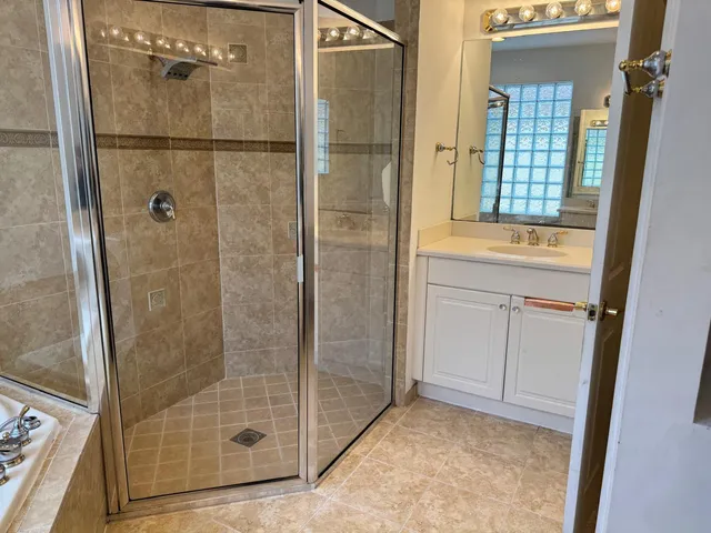 $3,500 | 4910 Southeast Askew Avenue, Stuart, FL 34997