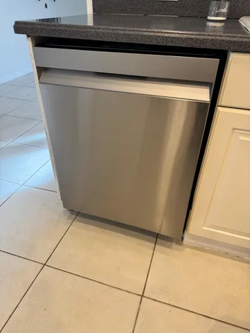 $3,500 | 4910 Southeast Askew Avenue, Stuart, FL 34997