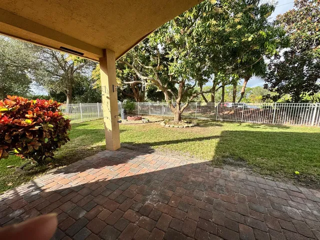 $3,500 | 4910 Southeast Askew Avenue, Stuart, FL 34997