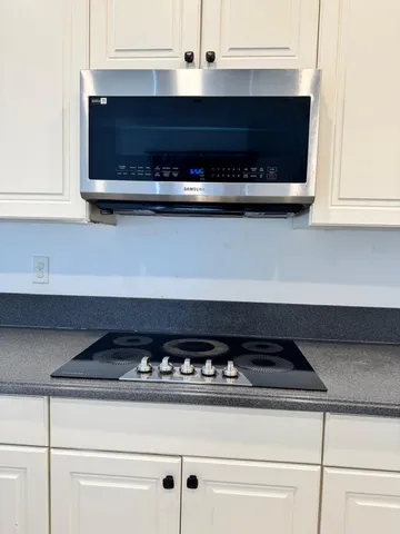 $3,500 | 4910 Southeast Askew Avenue, Stuart, FL 34997