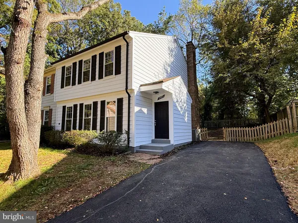 $750,000 | 9983 Hemlock Woods Lane, Burke, VA 22015