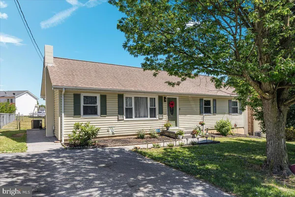 $319,900 | 7756 Carolyn Avenue, Middletown, VA 22645