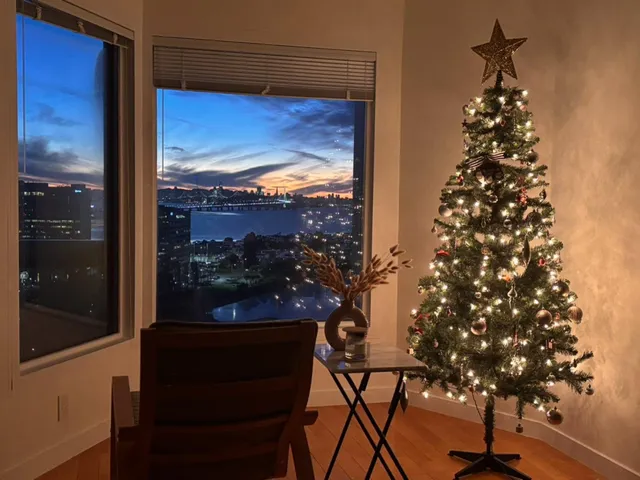 $538,000 | 6363 Christie Avenue, Unit 2122, Emeryville, CA 94608