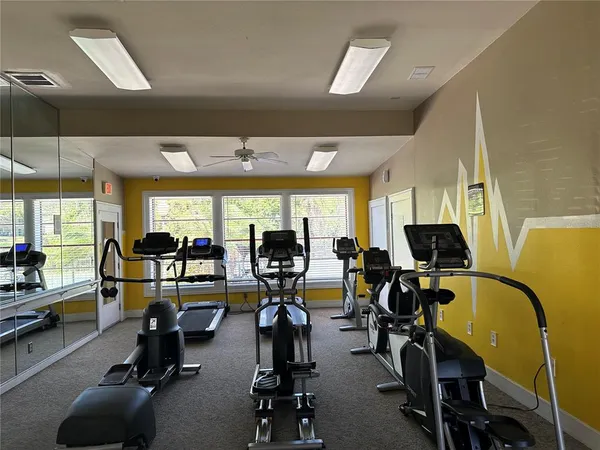 $1,350 | 224 Afton Square, Unit 205, Altamonte Springs, FL 32714