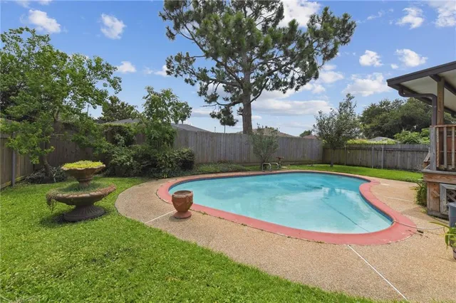 $255,000 | 333 Bertolino Drive, Kenner, LA 70065