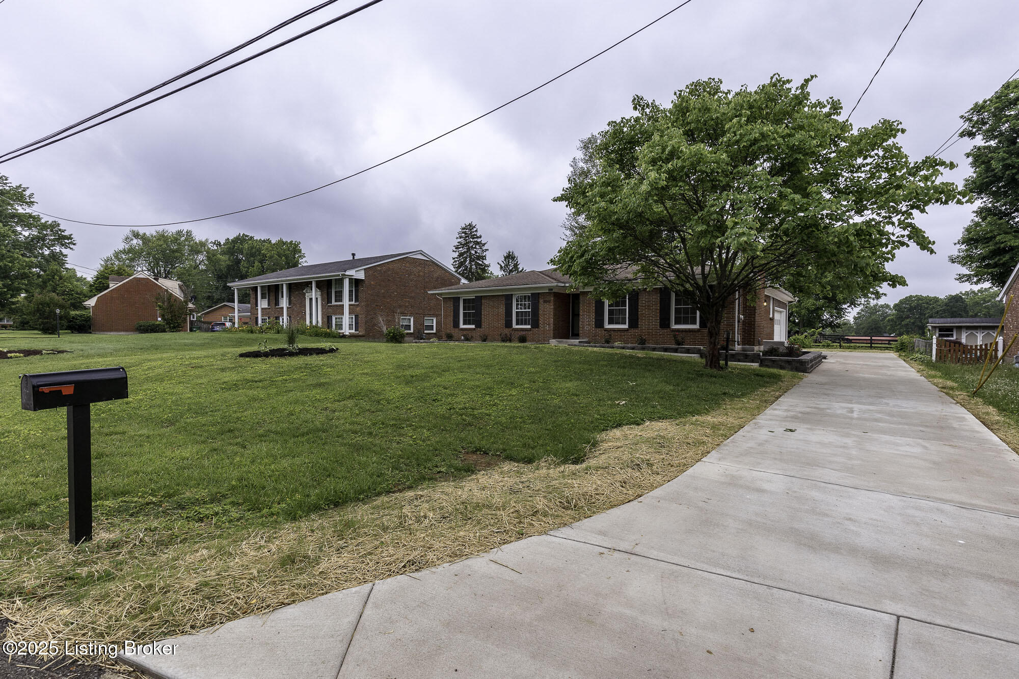 6512 Ridge Cliff Road Louisville, KY 40228 - Photo 39 of 51 Ridge043