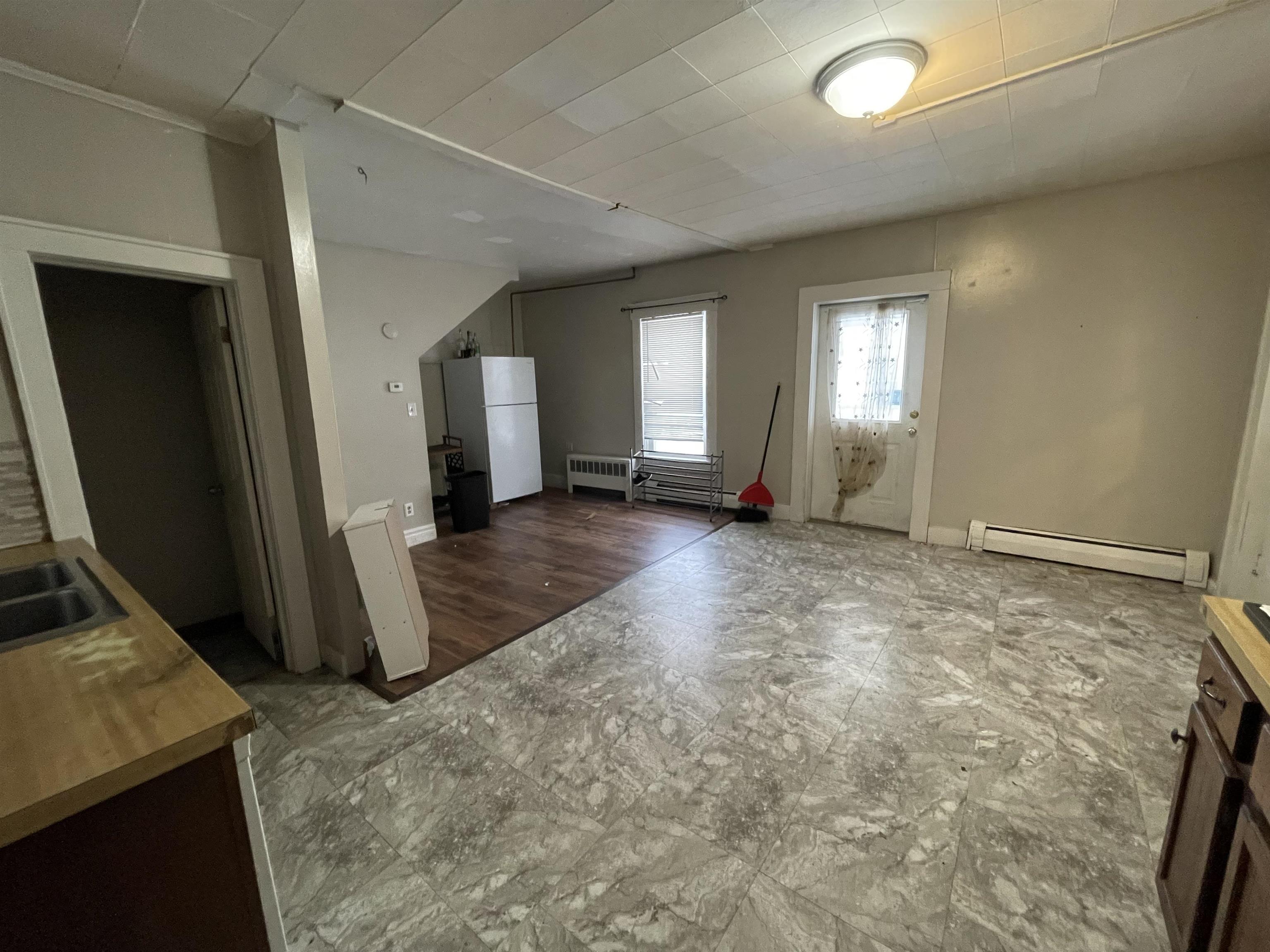 34 Meadow Street Rutland, VT 05701 - Photo 3 of 20