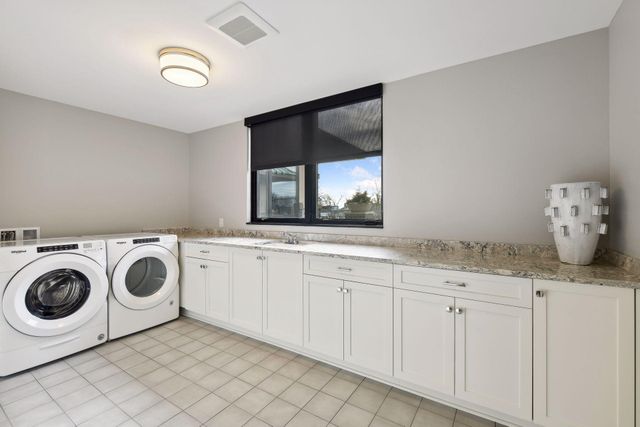 $1,950,000 | 222 Ferndale Road South, Unit 203, Wayzata, MN 55391