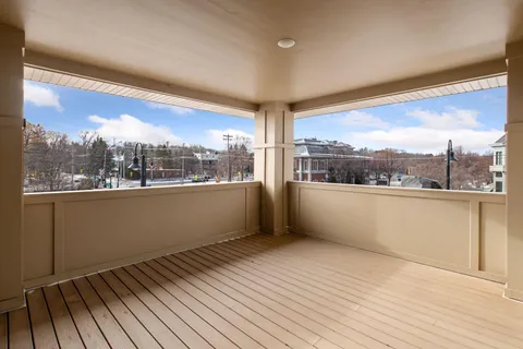 $1,950,000 | 222 Ferndale Road South, Unit 203, Wayzata, MN 55391