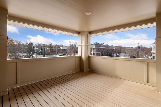 $1,950,000 | 222 Ferndale Road South, Unit 203, Wayzata, MN 55391