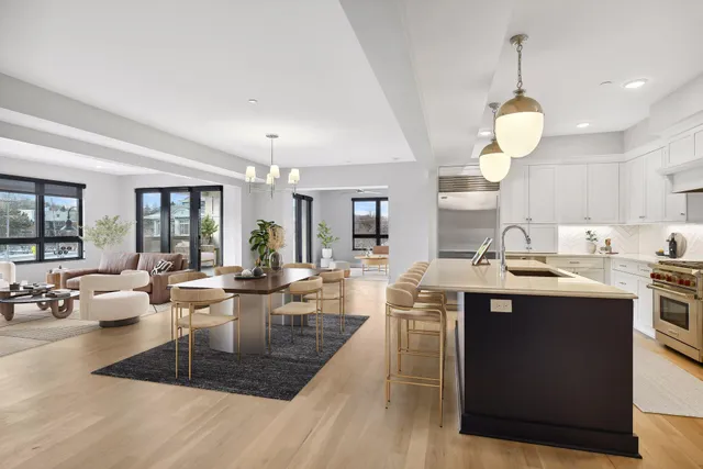 $1,950,000 | 222 Ferndale Road South, Unit 203, Wayzata, MN 55391