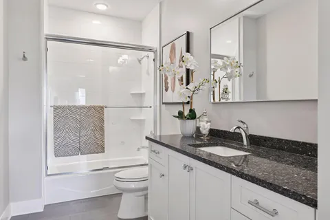 $1,950,000 | 222 Ferndale Road South, Unit 203, Wayzata, MN 55391