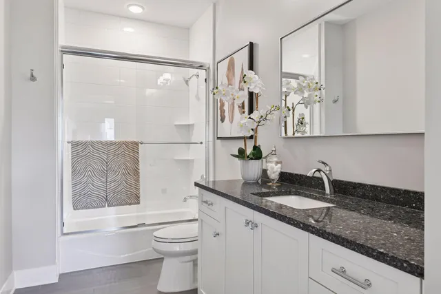 $1,950,000 | 222 Ferndale Road South, Unit 203, Wayzata, MN 55391