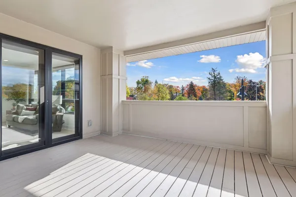 $1,950,000 | 222 Ferndale Road South, Unit 203, Wayzata, MN 55391