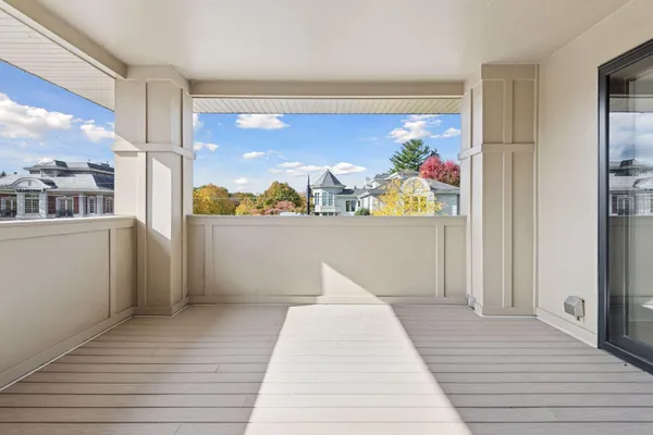 $1,950,000 | 222 Ferndale Road South, Unit 203, Wayzata, MN 55391