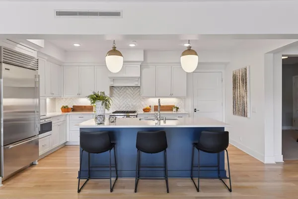 $1,950,000 | 222 Ferndale Road South, Unit 203, Wayzata, MN 55391