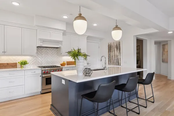 $1,950,000 | 222 Ferndale Road South, Unit 203, Wayzata, MN 55391